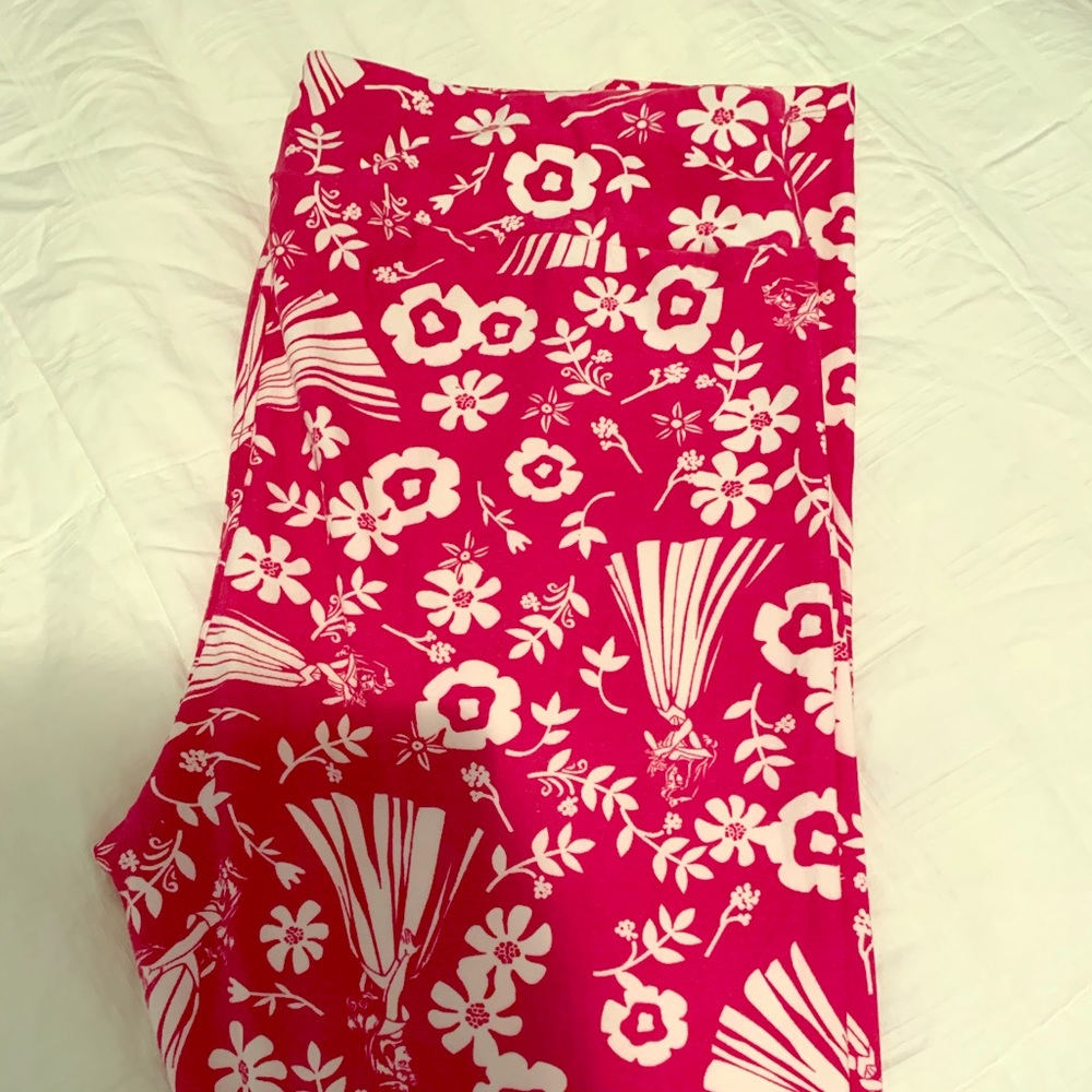 Limited edition Disney Lularoe Tc leggings